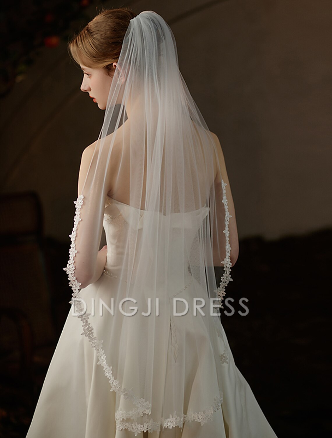 Ding Ji One-tier Sweet Wedding Veil Fingertip Veils Fashion Pure Color Hot Sale Veil