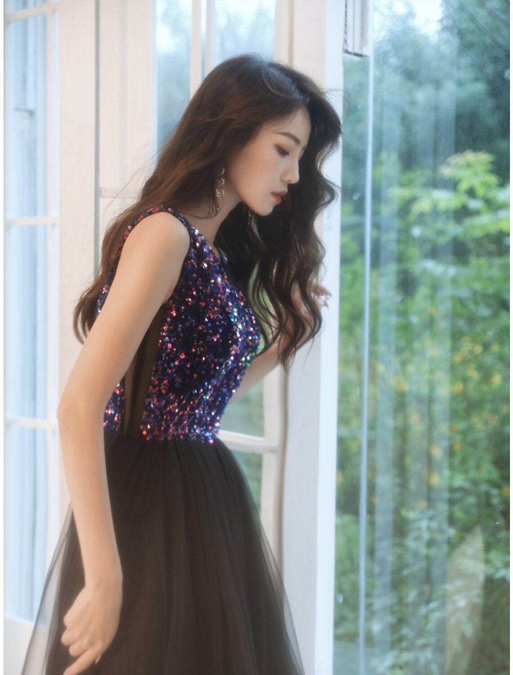 Glittering Wedding Guest Prom Dress V Neck Sleeveless Floor Length