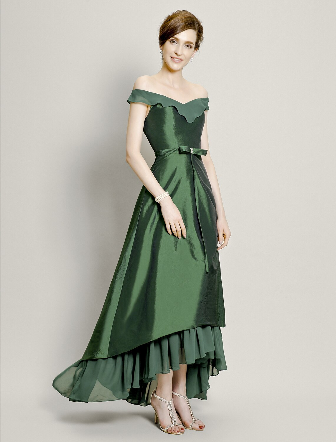 Mother of the Bride Dress Elegant High Low Off Shoulder Asymmetrical Short Sleeve with Pick Up Skirt Bow(s) Beading