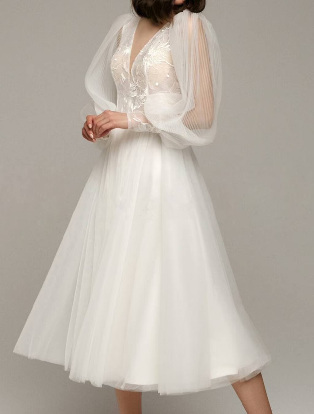 White Vintage Little Dresses Wedding Dresses Tea Length A-Line Long Sleeve V Neck With Applique