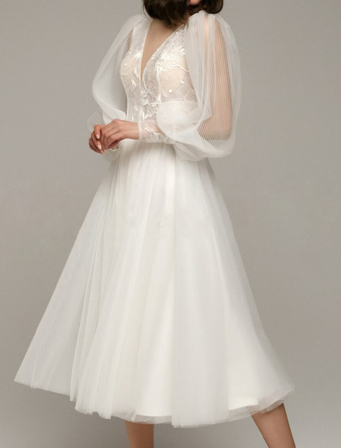 White Vintage Little Dresses Wedding Dresses Tea Length A-Line Long Sleeve V Neck With Applique