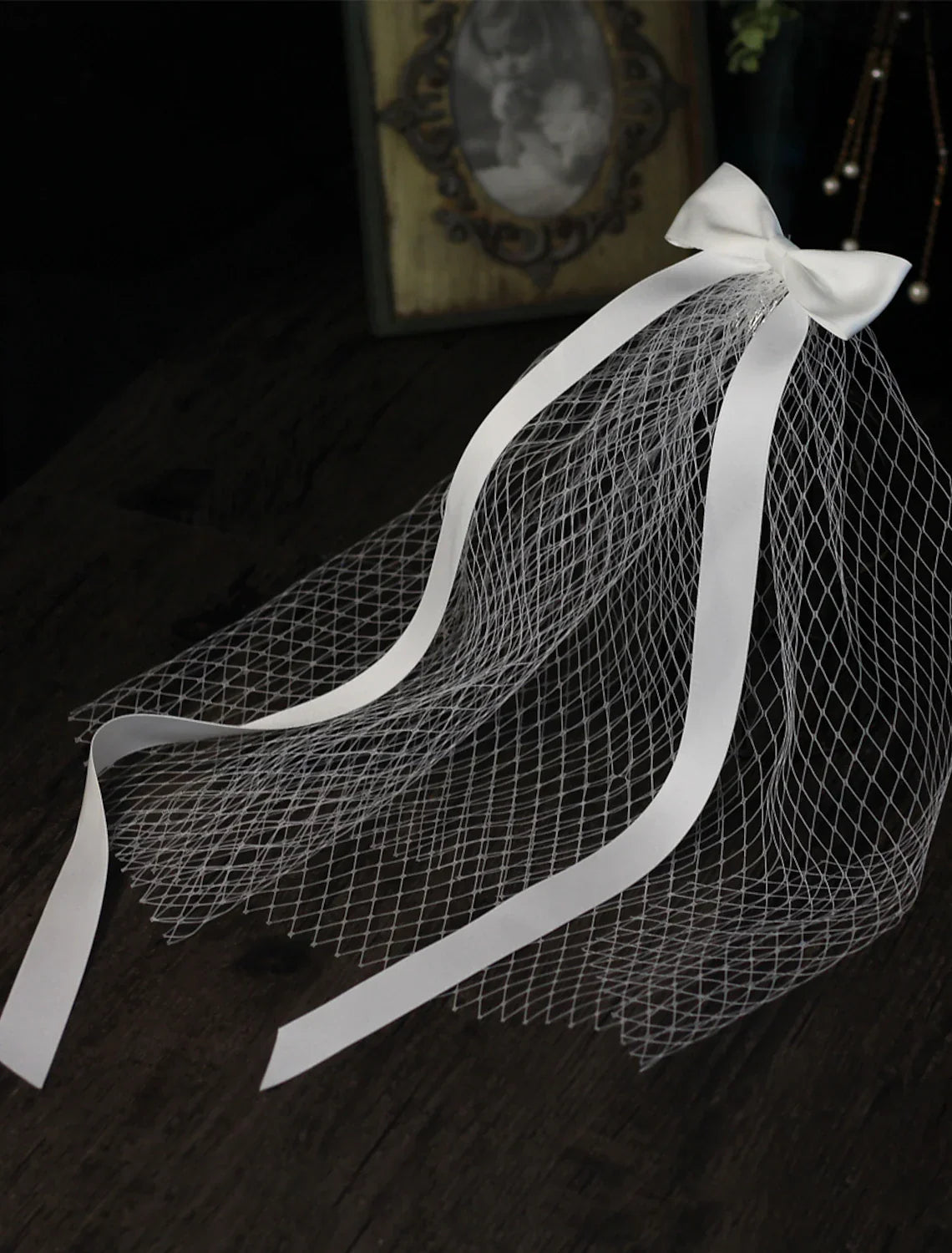 Ding Ji One-tier Stylish Sweet Lovable Style Birthday Wedding Veil Shoulder Veils with Bow 15.75 in (40cm) Hot Sale Veil