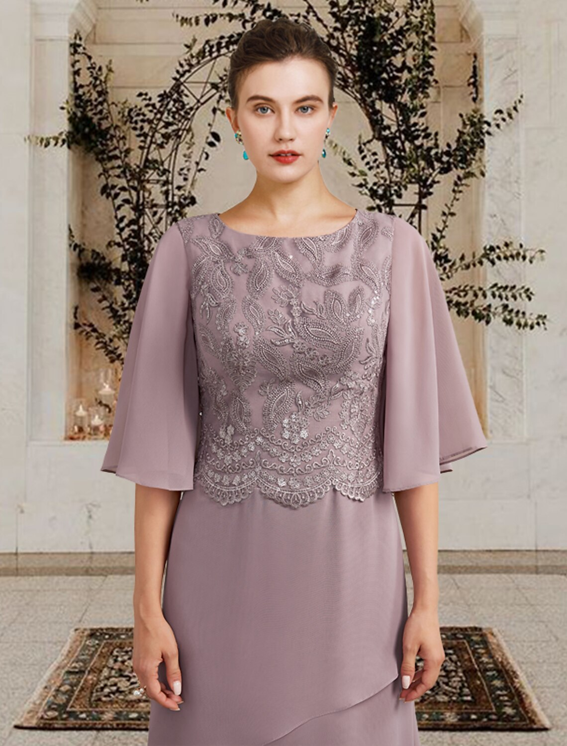 Mother of the Bride Dress Plus Size Elegant Jewel Neck Floor Length Short Sleeve with Ruffles Appliques