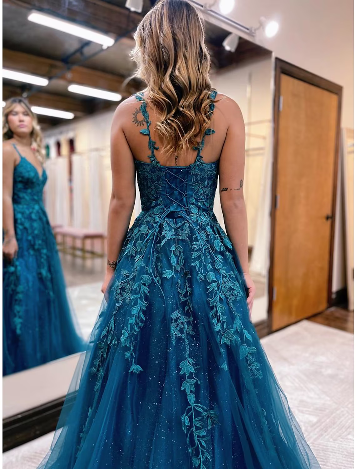 Ball Gown A-Line Prom Dresses Sparkle Shine Dress Formal Floor Length Sleeveless V Neck Backless with Glitter Appliques