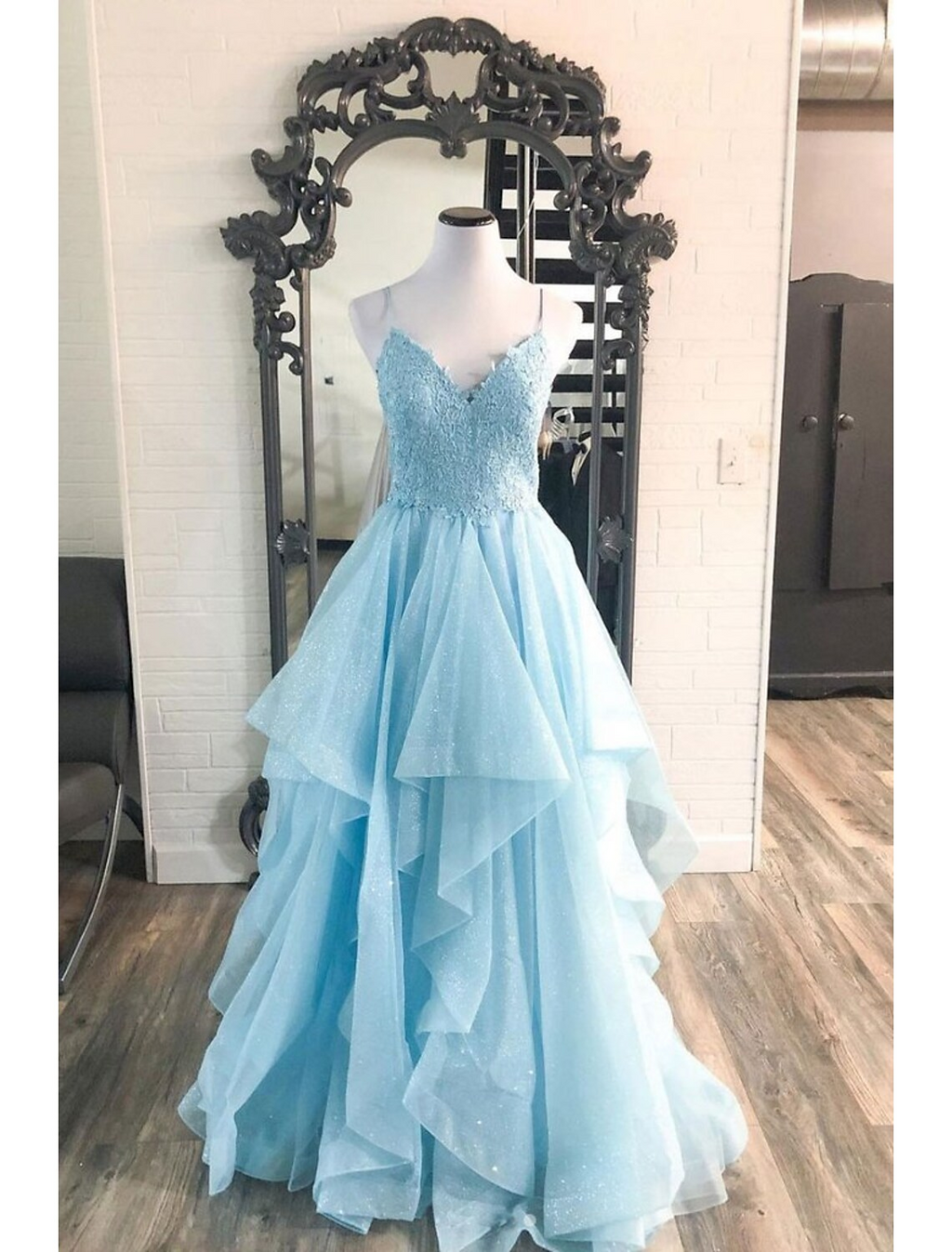 Ball Gown Prom Dresses Princess Dress Formal Floor Length Sleeveless V Neck Backless with Pleats Appliques