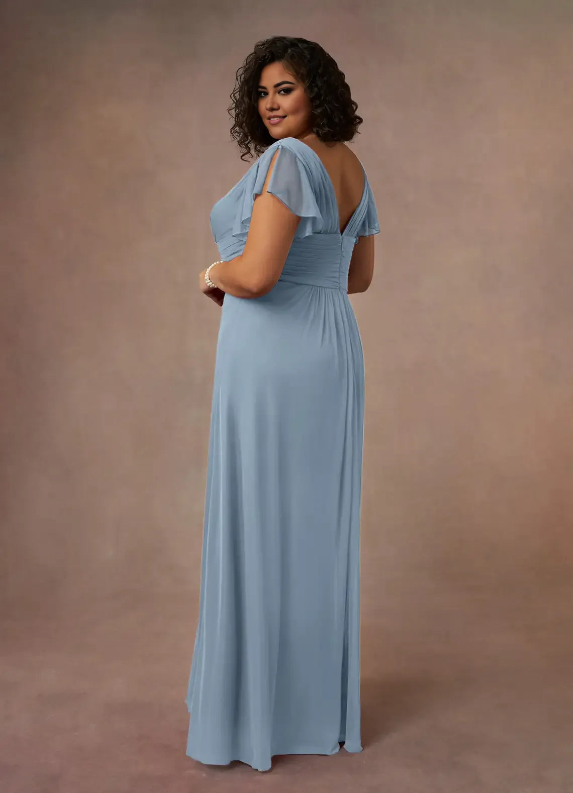 Elegant Dusty Blue A-Line V-Neck Short Sleeve Floor-Length Mother of the Bride Dress
