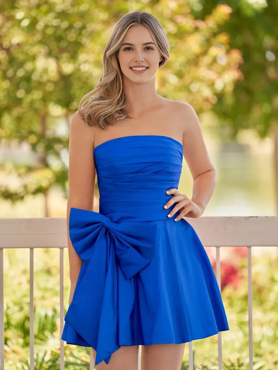 Red Strapless Mini Homecoming Dress with Bow