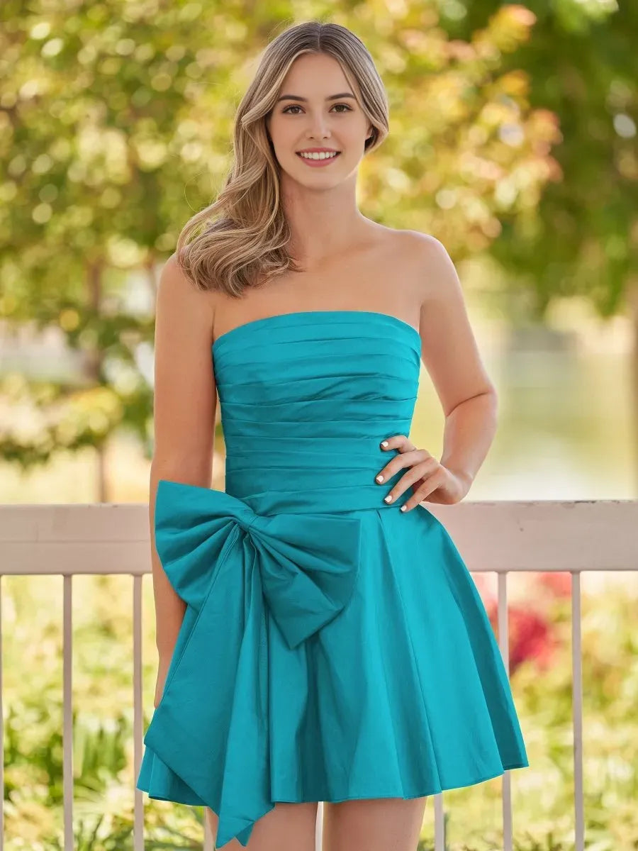 Red Strapless Mini Homecoming Dress with Bow
