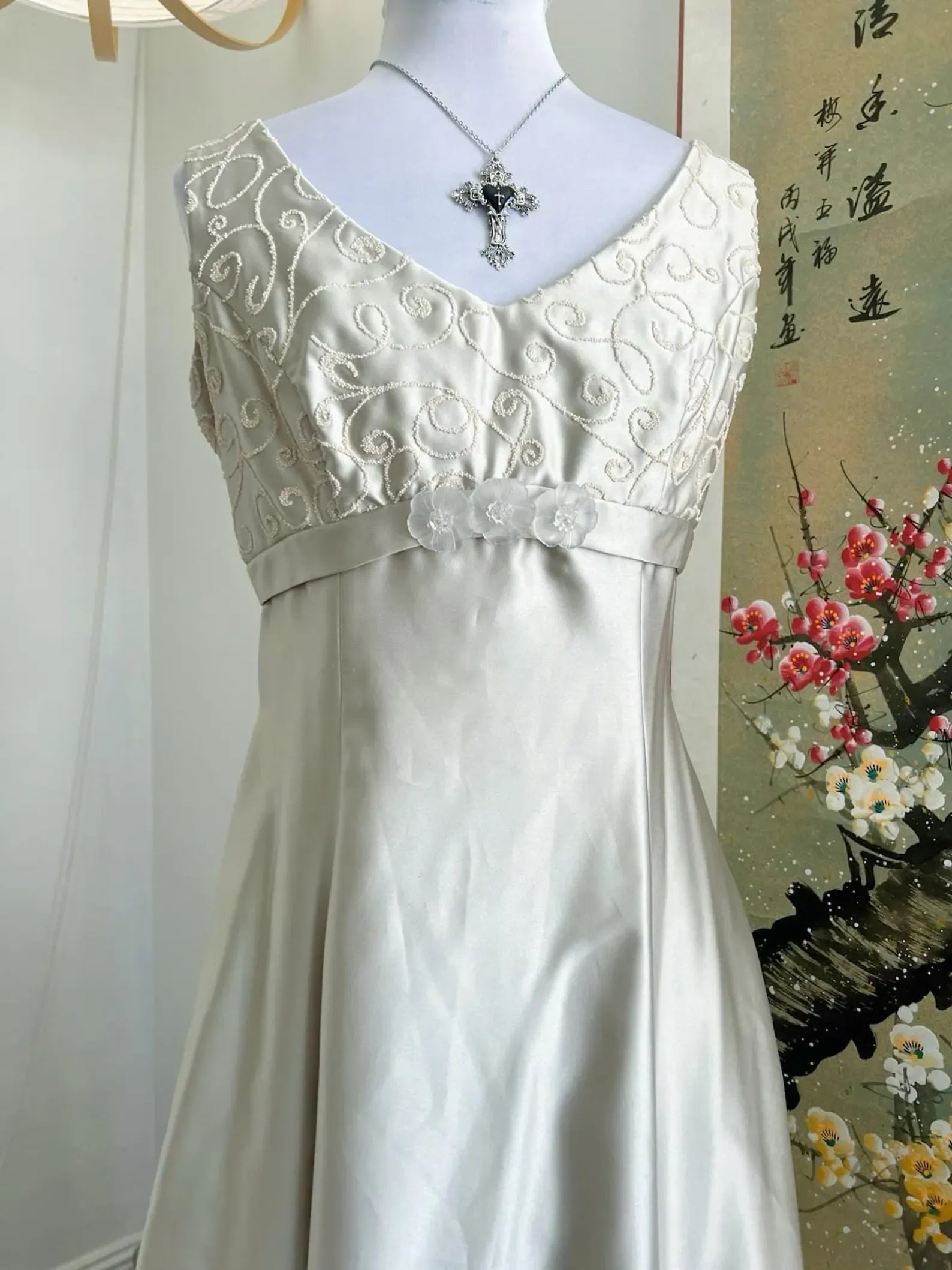 Silver V Neck Sleeveless Beaded Floor-Length Prom Dress