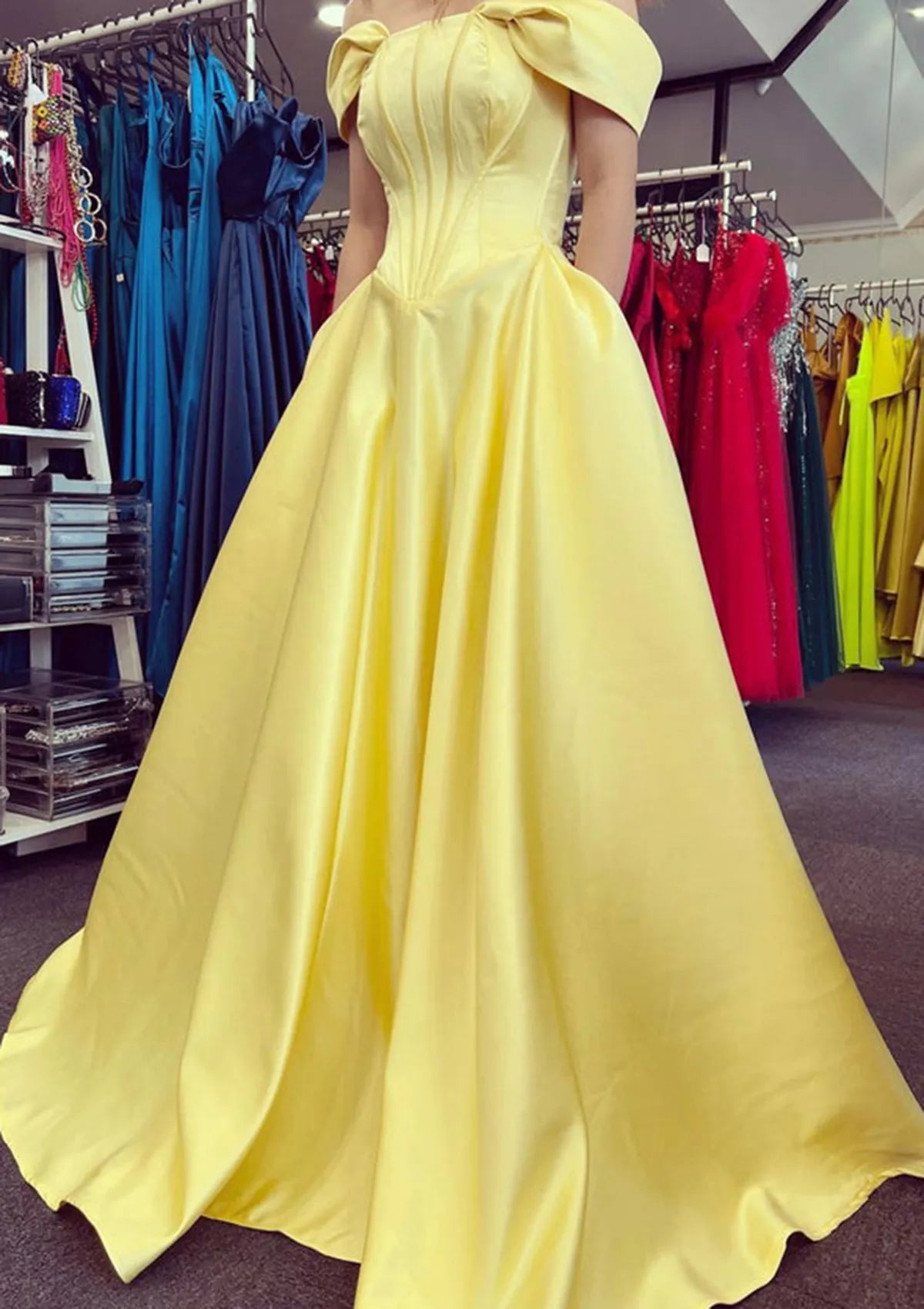 Off-the-Shoulder Strapless Long/Floor-Length Prom Dress With Pleated
