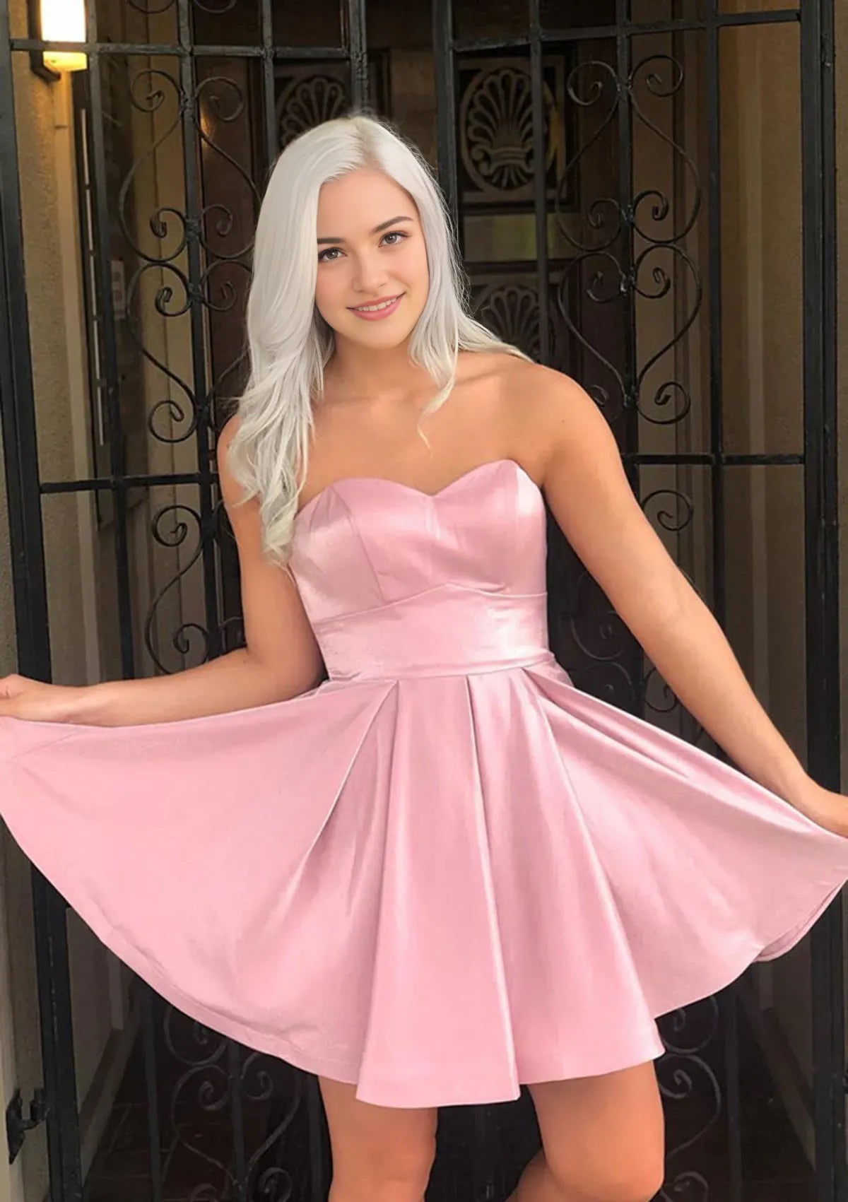 Sweetheart Short/Mini Homecoming Dress With Ruffles