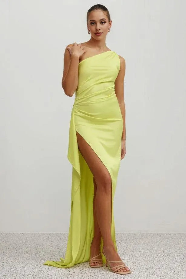 Beautiful Timeless Special Occasion Sophisticated Elegant Red Satin Sleeveless Floor-Length Prom Dress