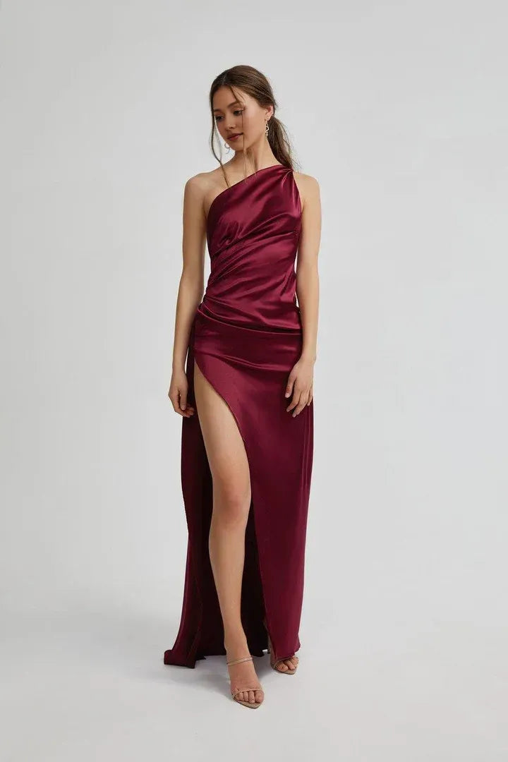 Beautiful Timeless Special Occasion Sophisticated Elegant Burgundy Satin Sleeveless Floor-Length Prom Dress