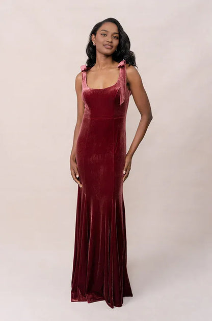 Special Occasion Sophisticated Elegant Velvet Mermaid Scoop Neck Sleeveless Floor-Length Prom Dress