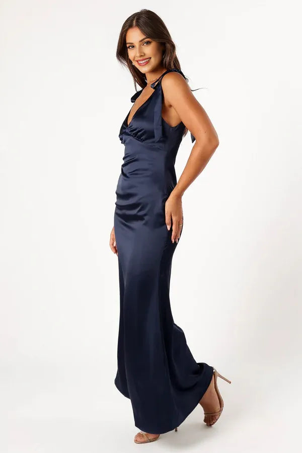 Graceful Stylish Refined Elegant Navy Blue Satin Sheath Sleeveless Floor-Length Prom Dress