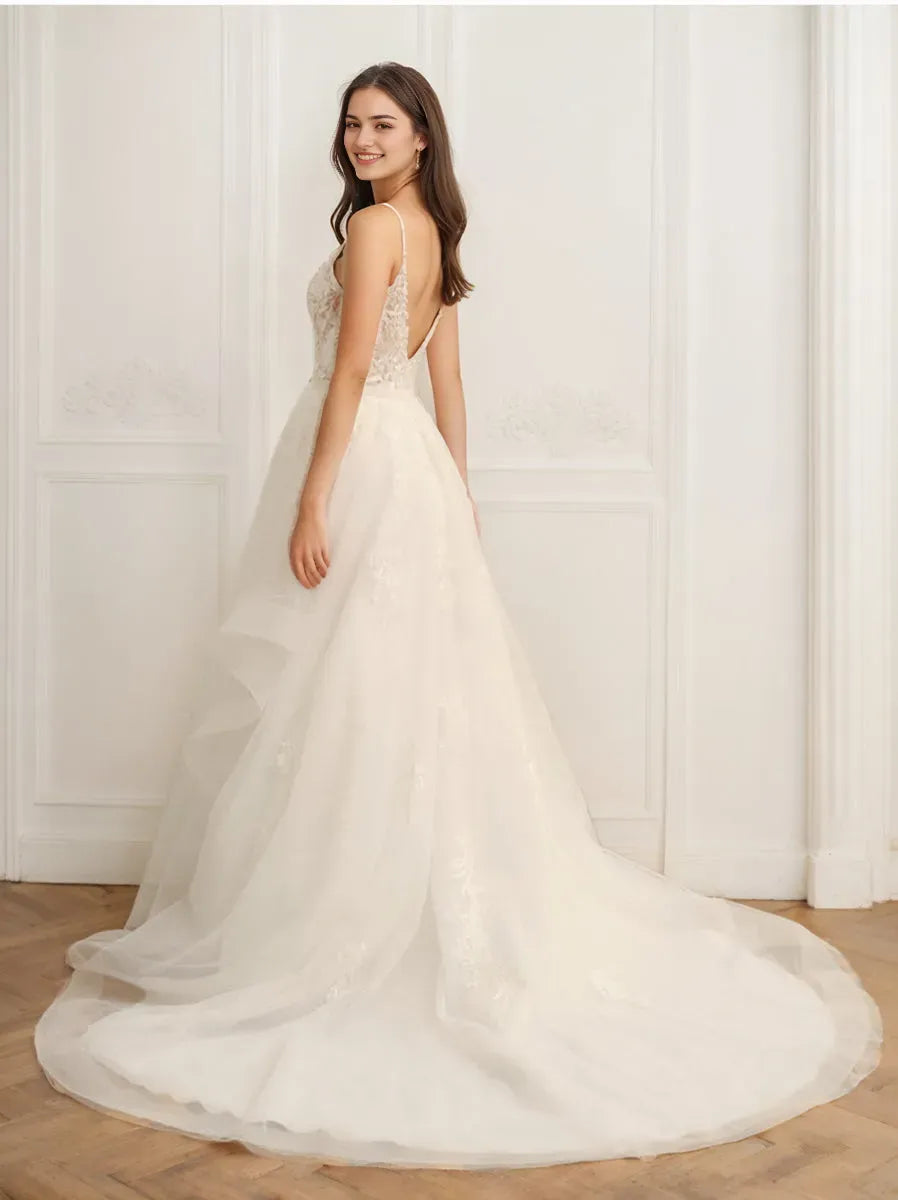 Ball Gown Spaghetti Straps Sleeveless Wedding Dress with Appliques Beading