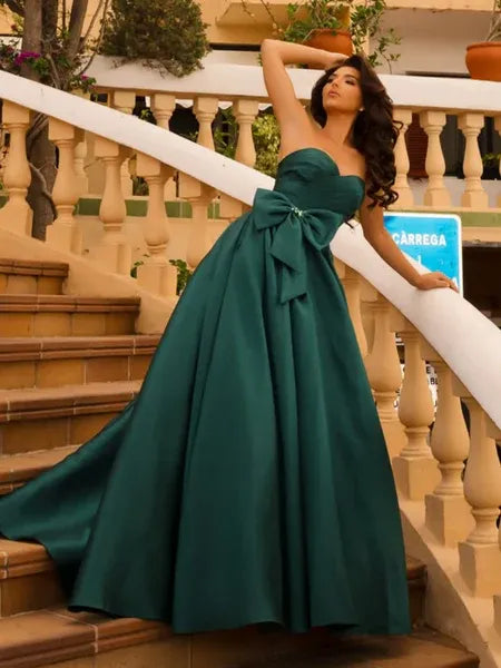 Green Ball Gown Sweetheart Pleated Emerald Long Prom Dress With Bow