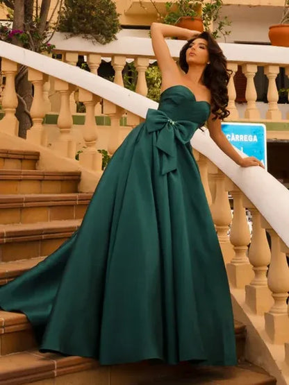 Luxurious Green Pleated Ball-Gown Sweetheart Classic-Sleeve Classic-Back Floor-Length Prom Dress