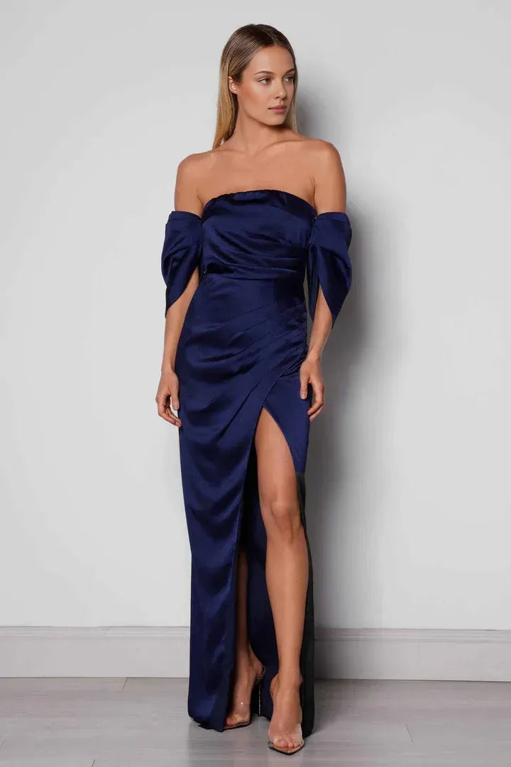 Stylish Refined Beautiful Timeless Chic Elegant Red Satin Sleeveless Floor-Length Prom Dress
