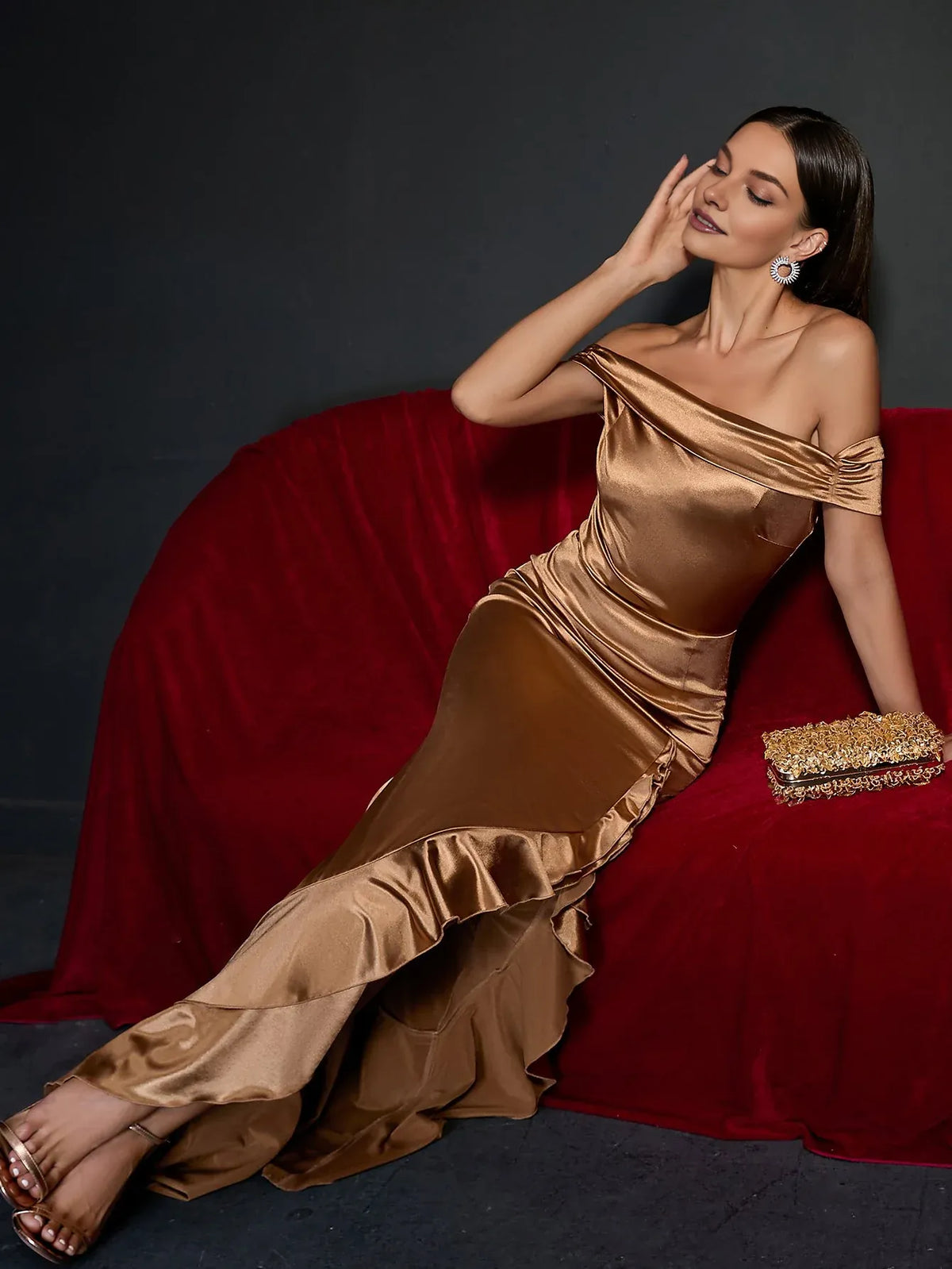 Stylish Refined Beautiful Timeless Chic Elegant Red Satin Mermaid Floor-Length Prom Dress