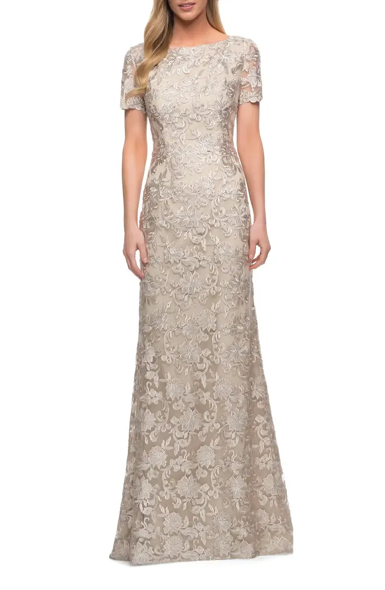 Elegant Champagne Lace Sheath Scoop Neck Short Sleeve Floor-Length Mother of the Bride Dress
