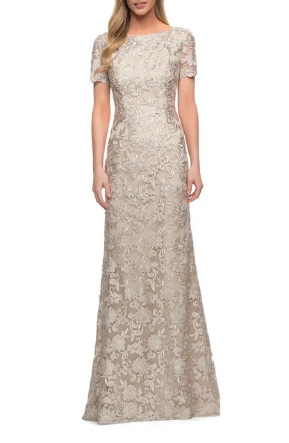 Elegant Champagne Lace Sheath Scoop Neck Short Sleeve Floor-Length Mother of the Bride Dress