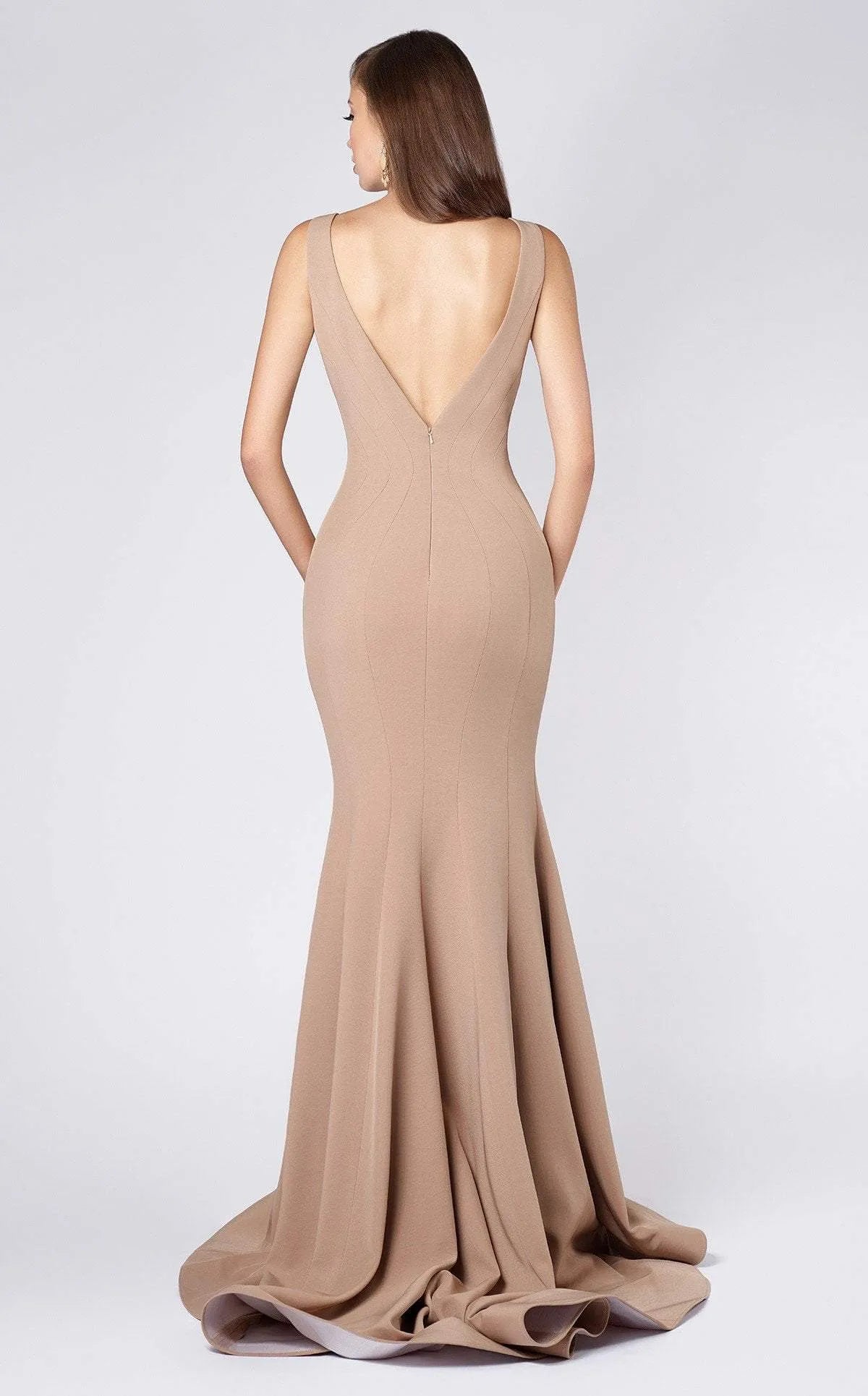 Black Mermaid Evening Dress with Plunging Sweetheart Neckline Sleeveless Design and Flared Train for Glamorous Occasions