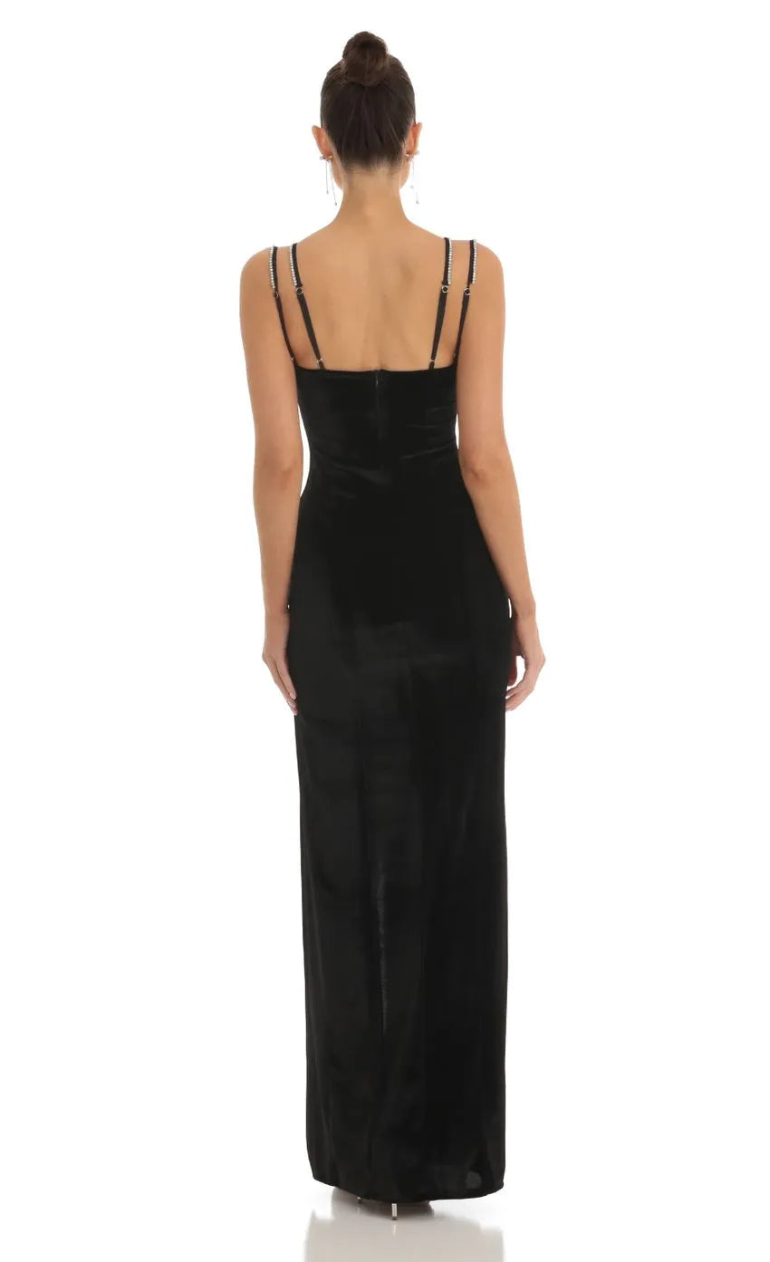 Black Prom Dress with Double Spaghetti Straps Sweetheart Neckline and High Thigh Slit for a Glamorous Evening Look