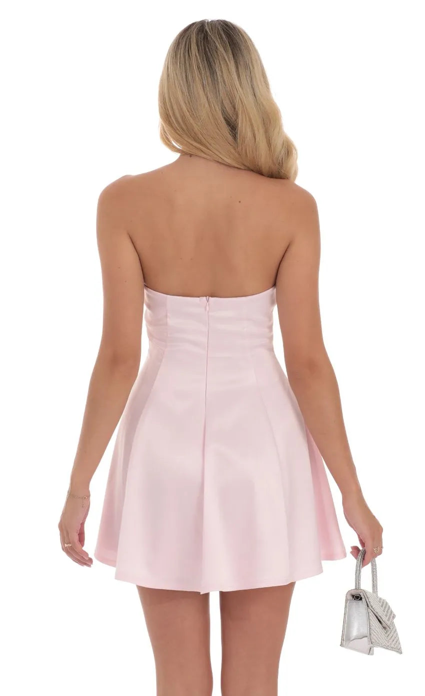 Blush Pink Strapless Homecoming Dress Flared Skirt Timeless Silhouette Perfect for Enchanting School Dances and Memorable Reunion Moments