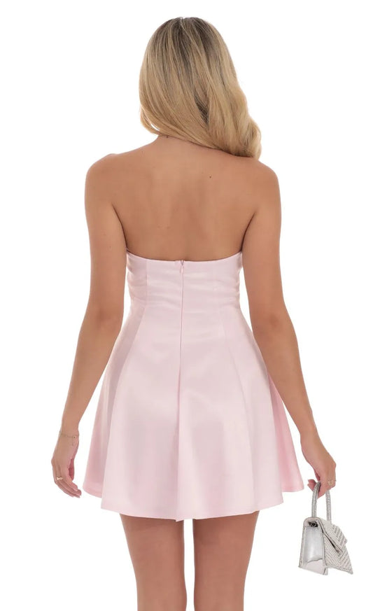 Luxurious Pink A-Line Strapless Classic-Sleeve Classic-Back Floor-Length Homecoming Dress