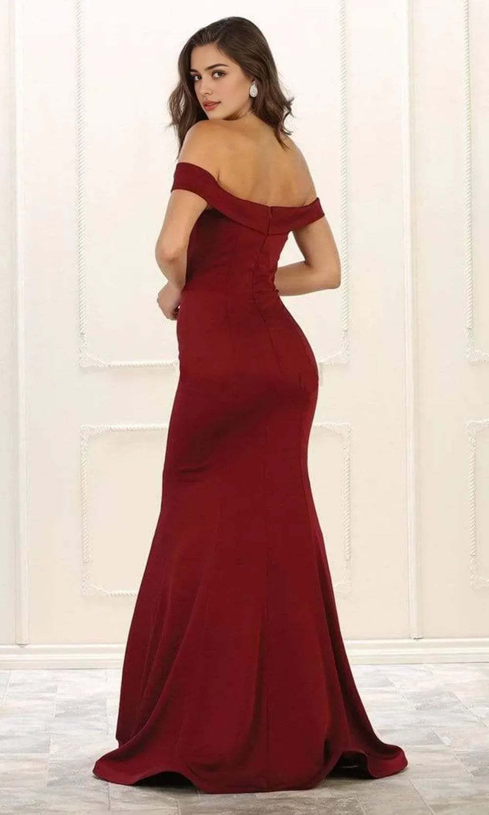 Burgundy Off - Shoulder Mermaid Evening Dress with Body Conforming Fit for Formal Occasions