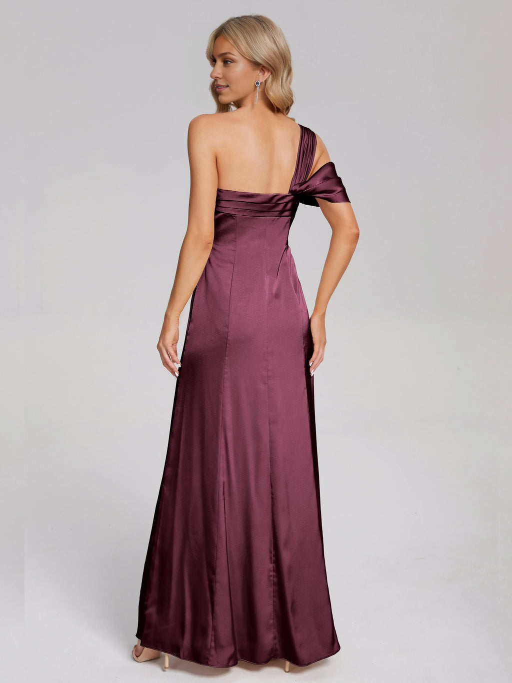 Stylish Refined Beautiful Timeless Chic Elegant Black Satin Sheath Sleeveless Prom Dress