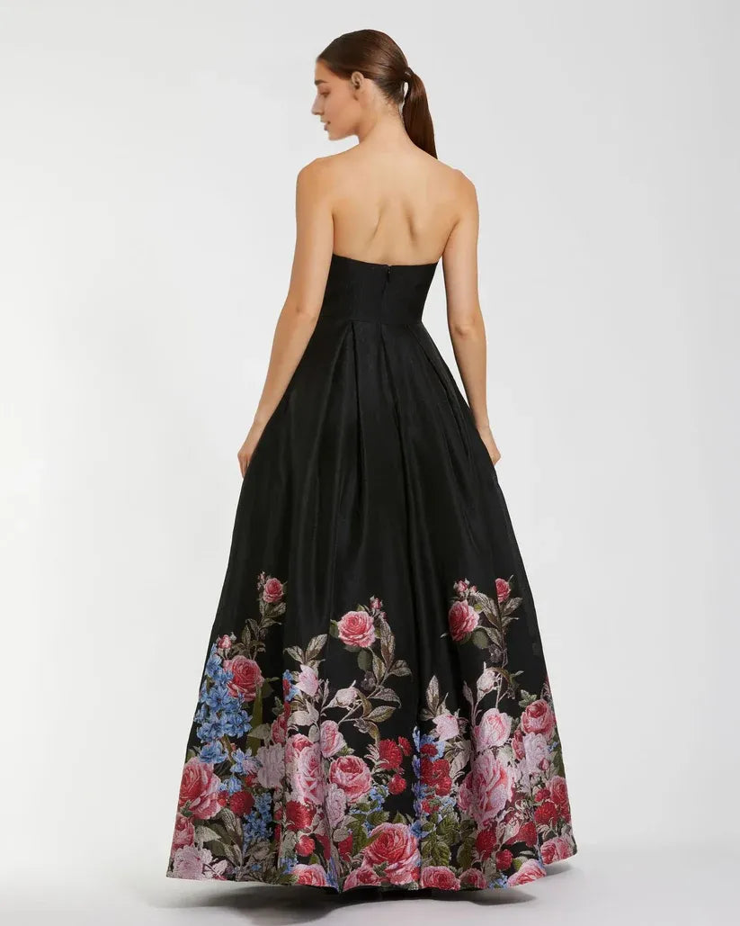 Stylish Refined Beautiful Timeless Elegant Black A-Line Strapless Sleeveless Floor-Length Prom Dress