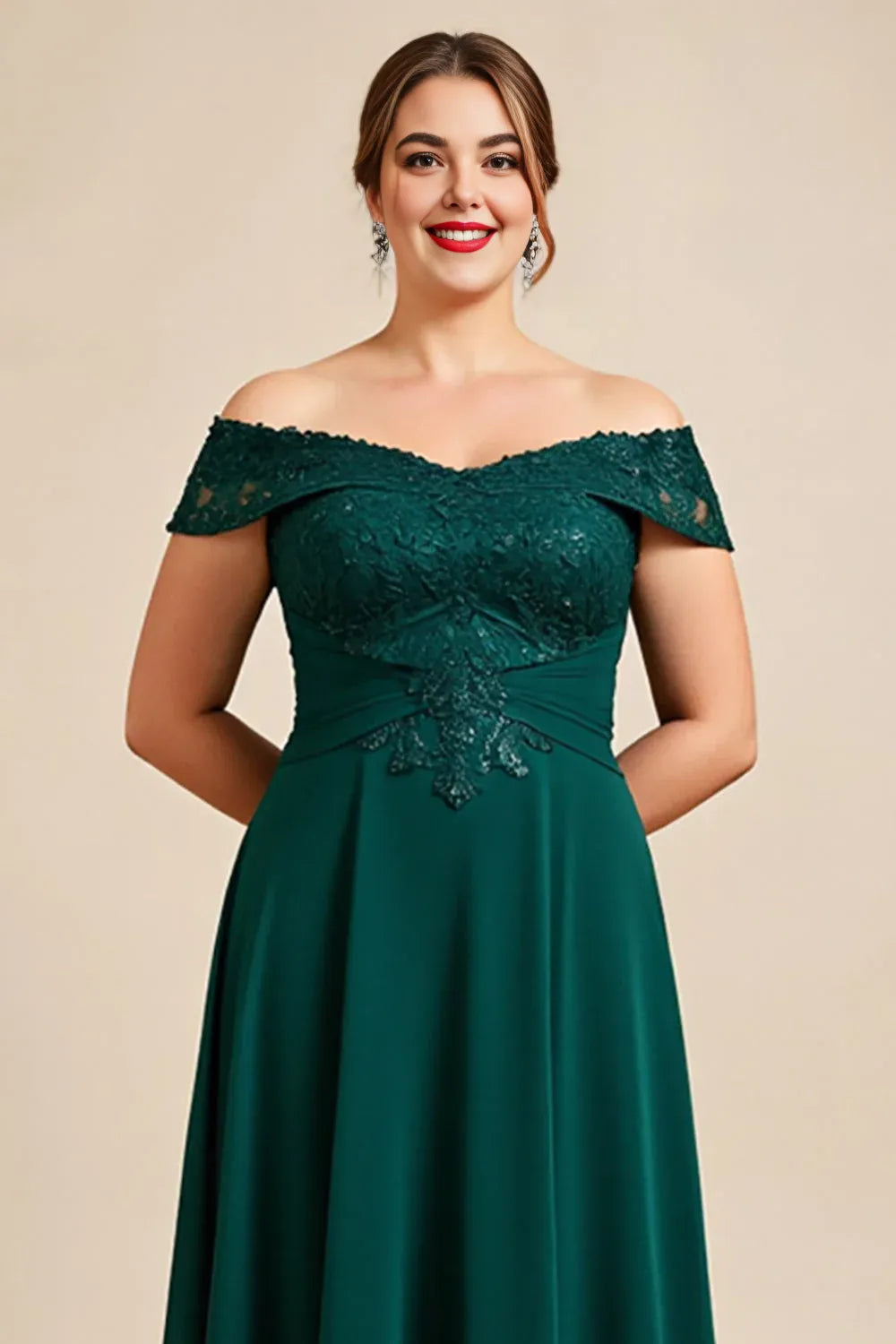 Sophisticated Elegant Emerald Green Lace Backless Floor-Length Mother of the Bride Dress