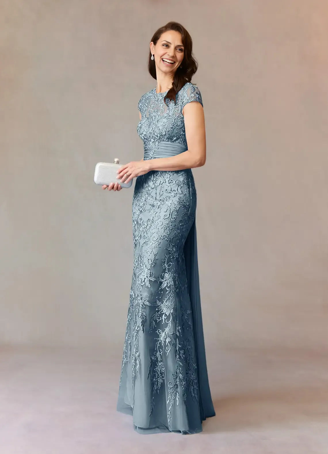 Elegant Dusty Blue Chiffon Mermaid Scoop Neck Floor-Length Mother of the Bride Dress