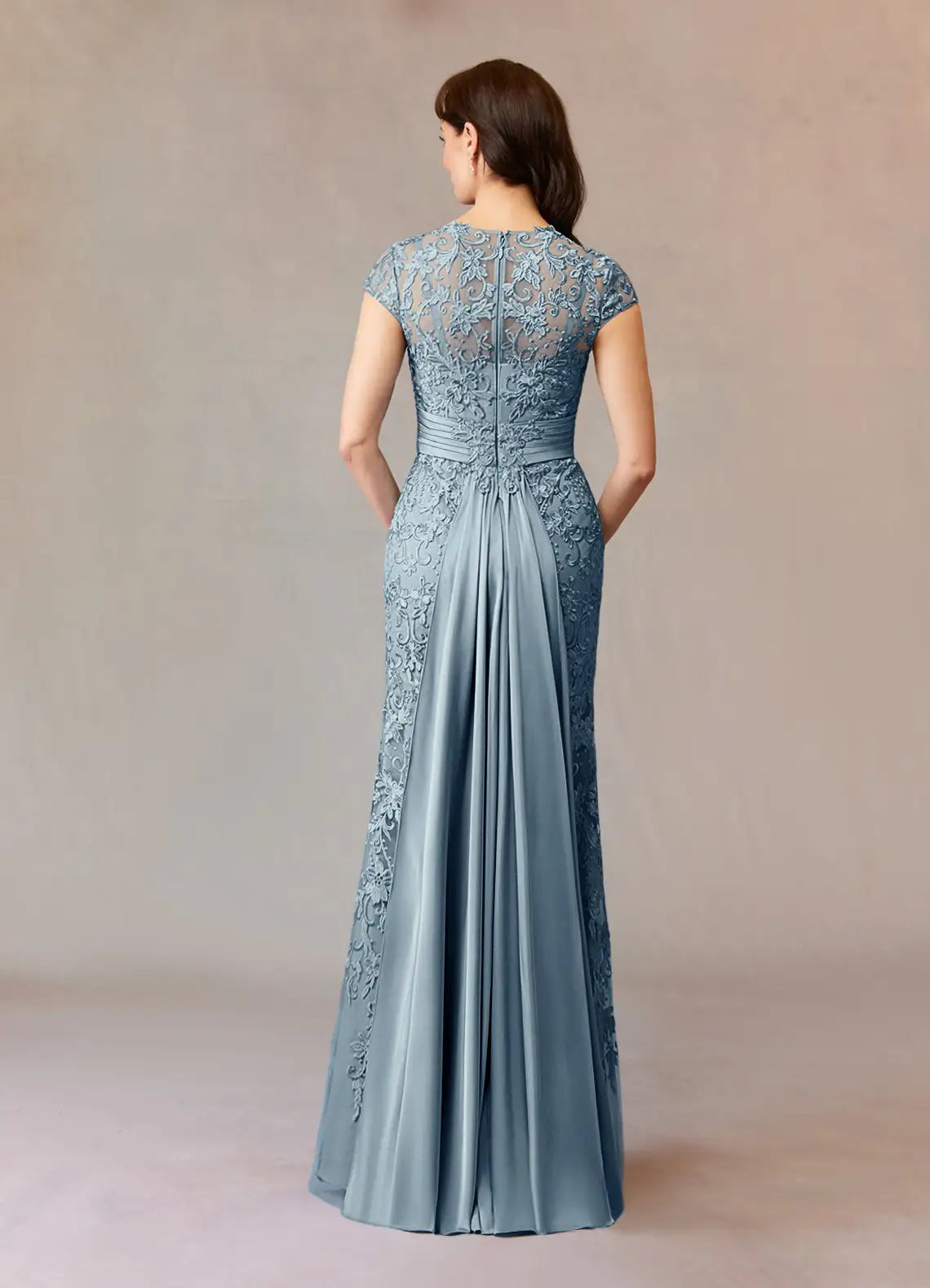 Elegant Dusty Blue Chiffon Mermaid Scoop Neck Floor-Length Mother of the Bride Dress