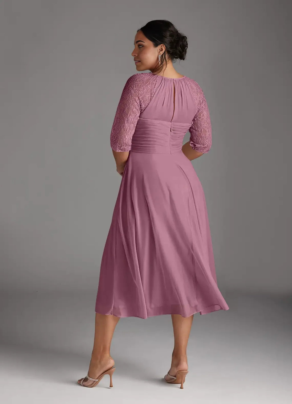 Elegant Dusty Rose Chiffon A-Line Scoop Neck Tea-Length Mother of the Bride Dress
