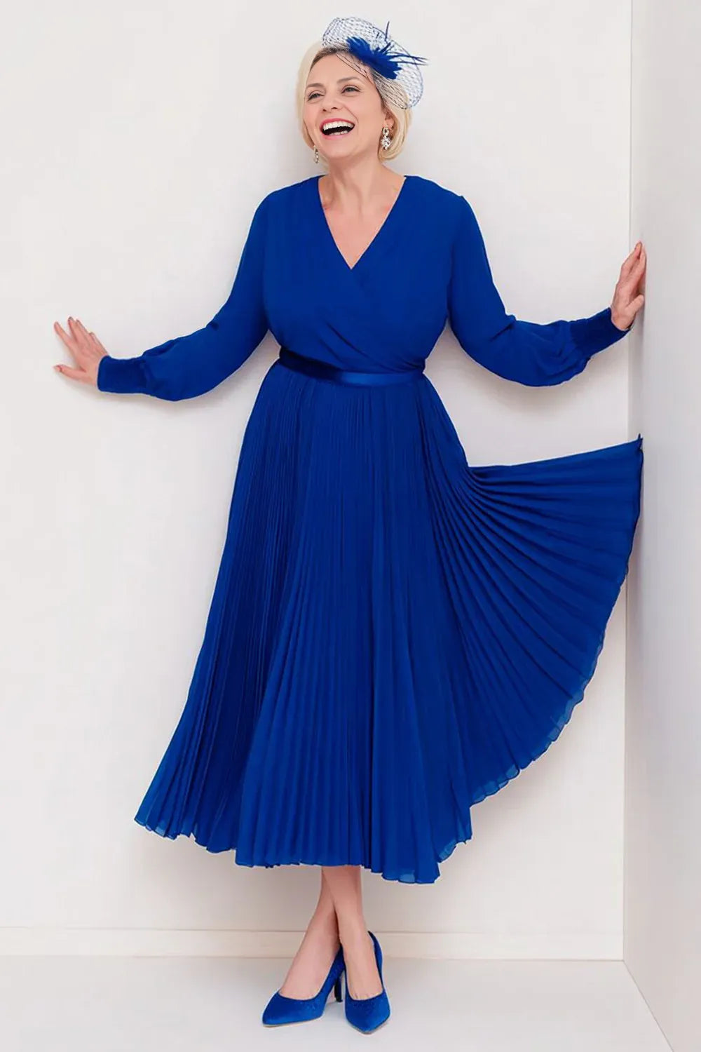 Elegant Royal Blue A-Line V-Neck Long Sleeve Tea-Length Mother of the Bride Dress