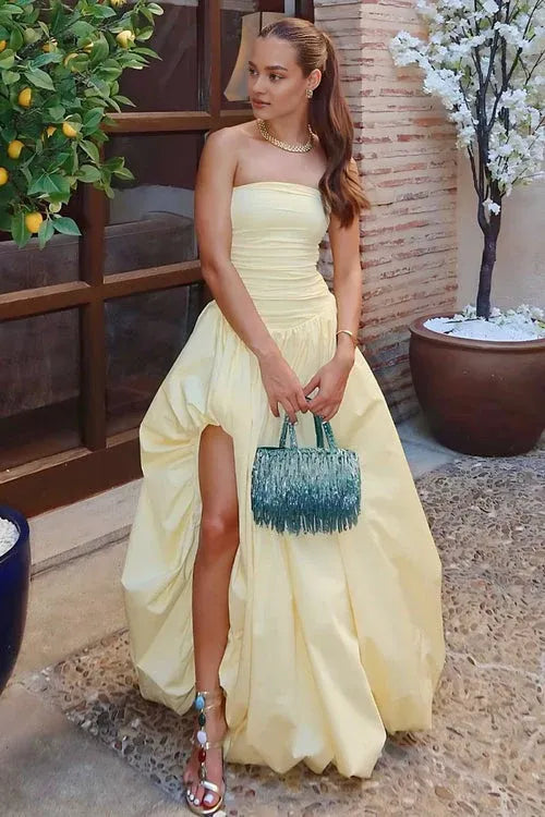 Stylish Refined Beautiful Timeless Chic Elegant Red Satin Strapless Sleeveless Prom Dress