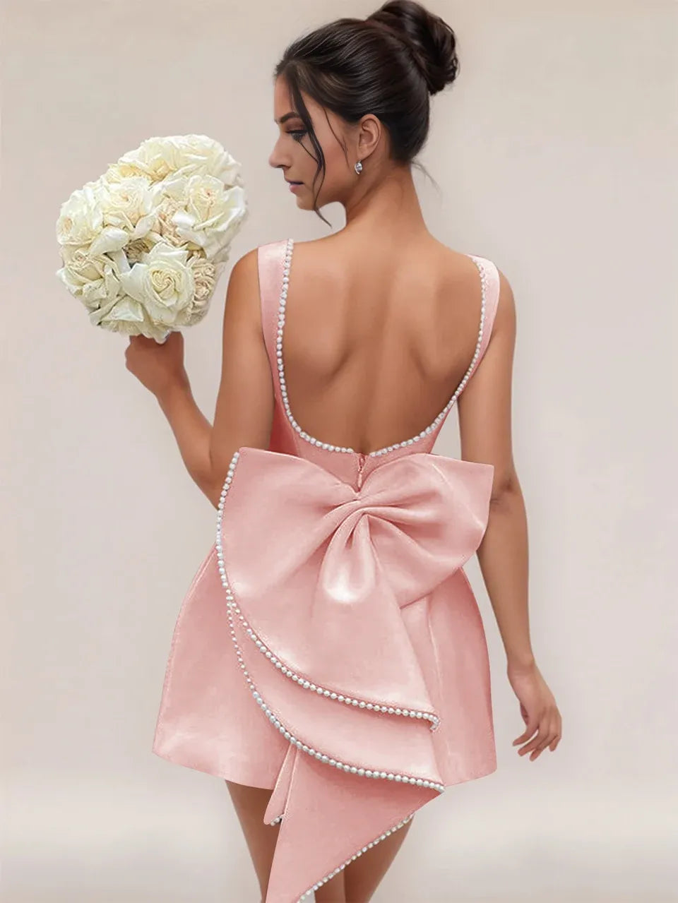 Ball Gown Scoop Neck Sleeveless Bow Back Short Homecoming Dresses with Beading