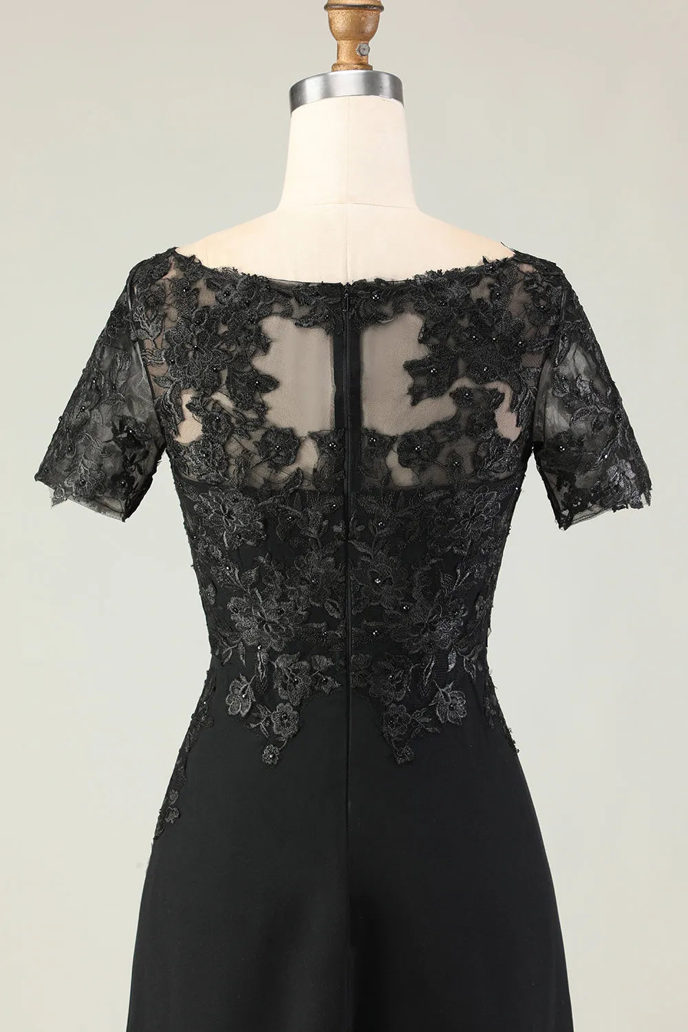 Black Sheath Scoop Neck Short Sleeve Zipper Back Floor-Length Mother of the Bride Dresses with Appliqued