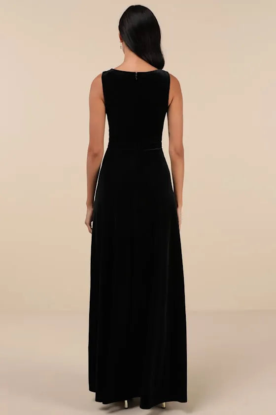 Black Sleeveless Evening Dresses with Plunging V - Neck Flowy Maxi Skirt A-Line