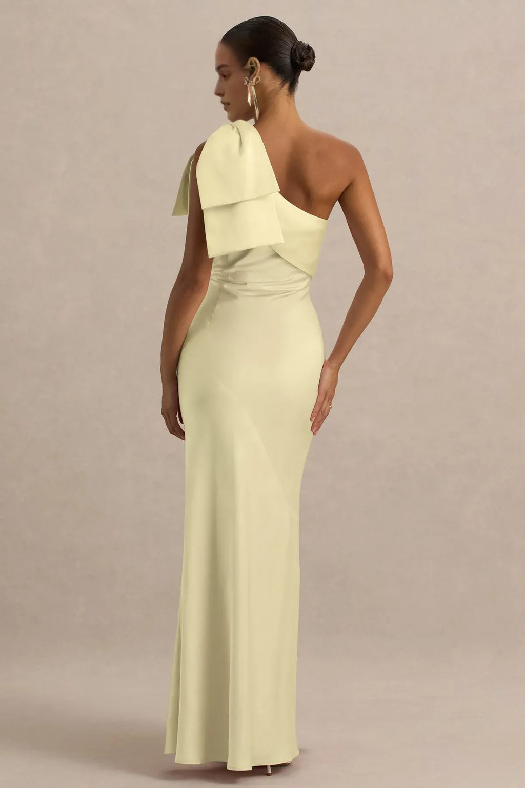 Yellow One - Shoulder Pale Prom Dress with Bow Detail and Flowing Maxi Silhouette