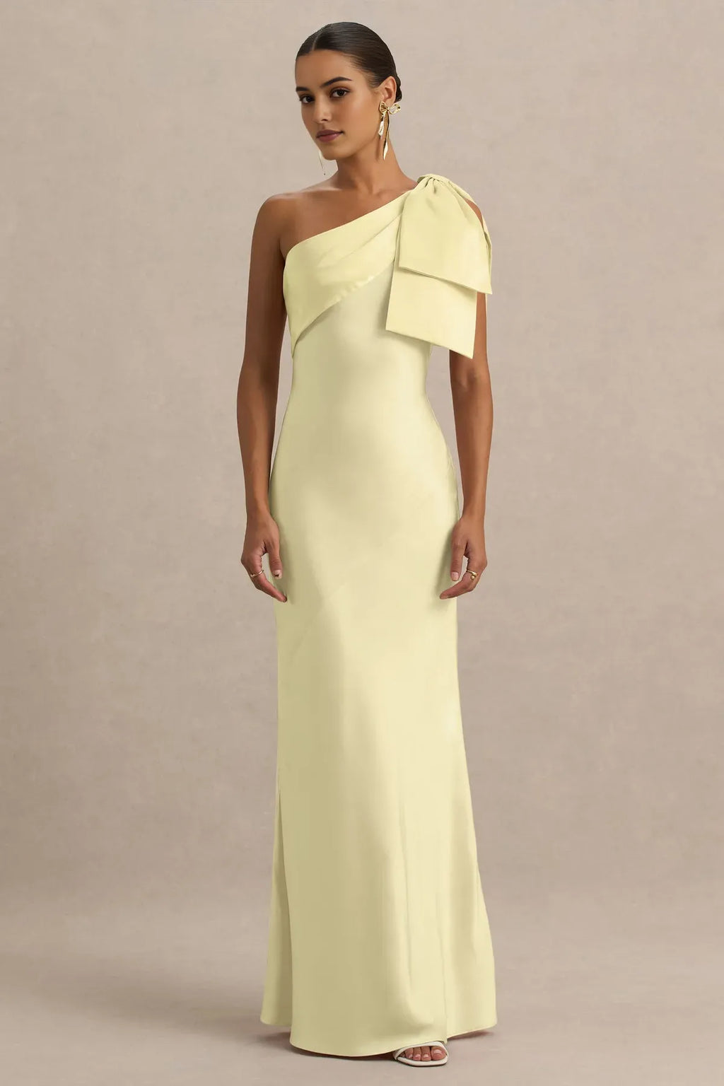 Yellow One - Shoulder Pale Prom Dress with Bow Detail and Flowing Maxi Silhouette