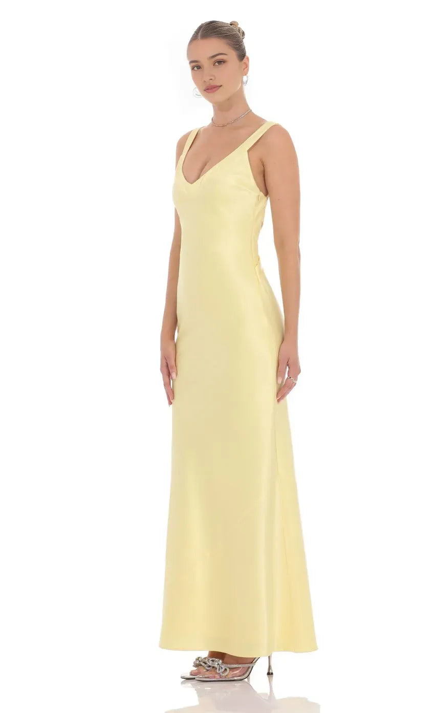 Yellow Pale Prom Dress with V - Neckline and Square Shoulder Straps A Must - Have for Stylish Proms