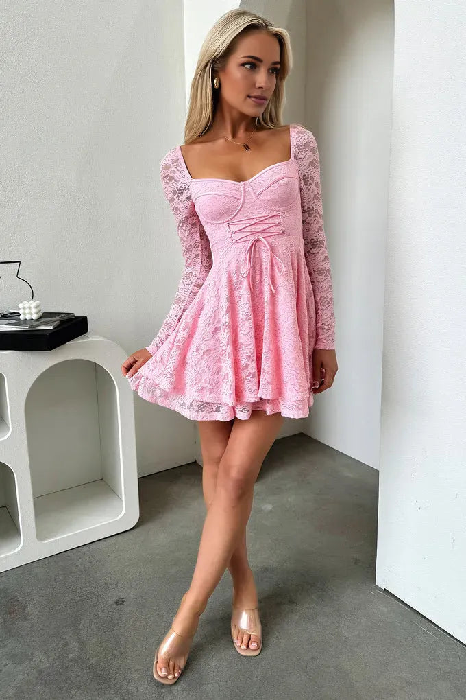Chic Elegant Red Lace A-Line Square Neck Long Sleeve Mini Homecoming Dress