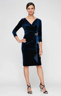 Elegant Navy Blue Velvet Sheath Long Sleeve Knee-Length Mother of the Bride Dress