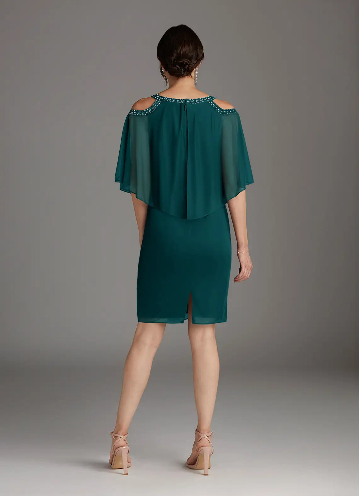 Elegant Teal Chiffon Sheath Scoop Neck Knee-Length Mother of the Bride Dress