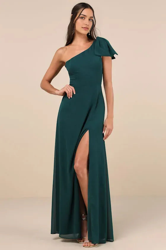 Green Dark Prom Dresses with One Shoulder Bow Detailed Sleeve and High Thigh Side Slit Ideal for Elegant Prom Appearances
