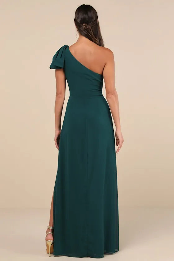 Green Dark Prom Dresses with One Shoulder Bow Detailed Sleeve and High Thigh Side Slit Ideal for Elegant Prom Appearances